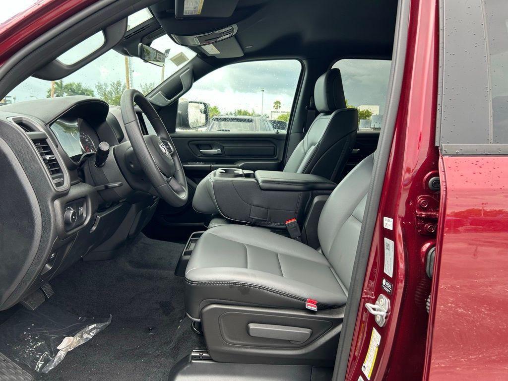new 2025 Ram 1500 car, priced at $33,886