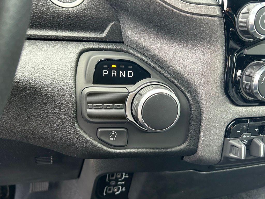 new 2025 Ram 1500 car, priced at $33,886