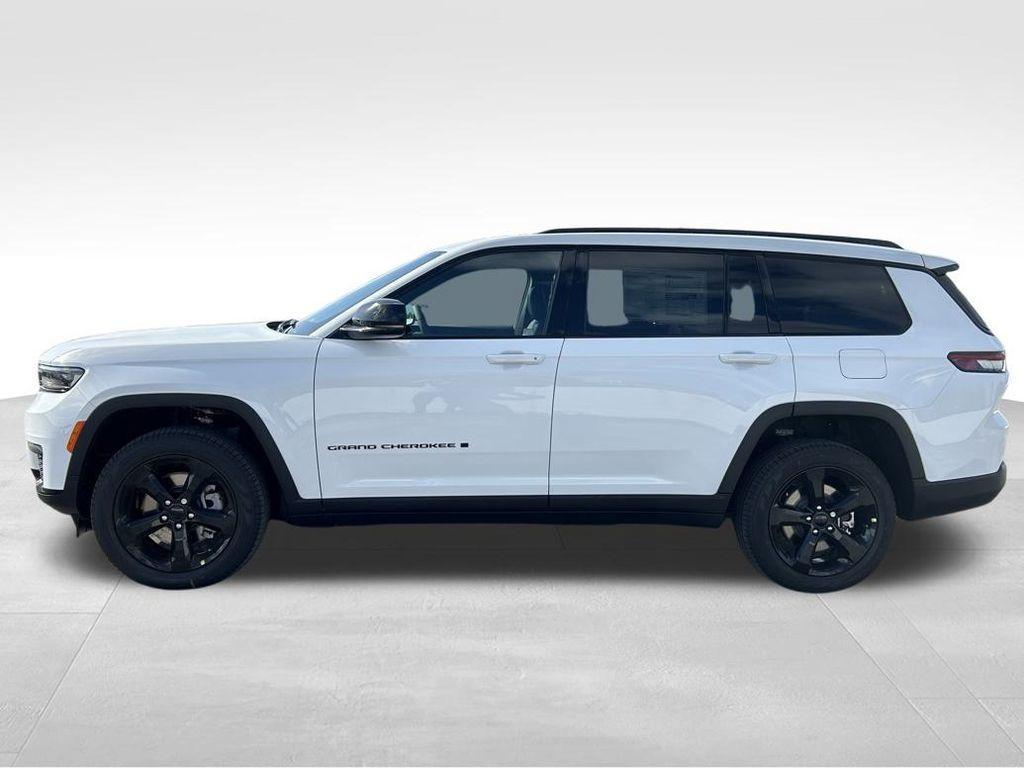 new 2025 Jeep Grand Cherokee L car, priced at $40,760