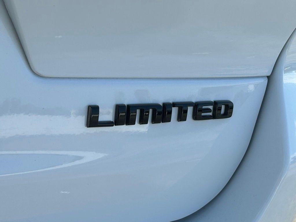 new 2025 Jeep Grand Cherokee L car, priced at $40,760