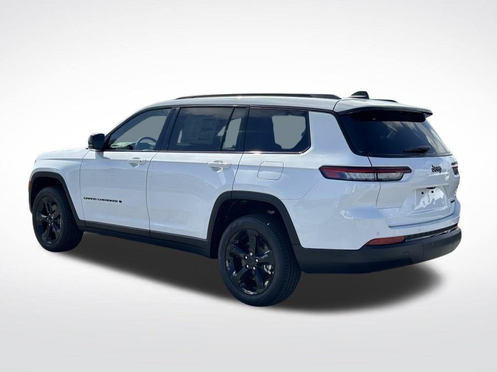 new 2024 Jeep Grand Cherokee L car, priced at $35,339