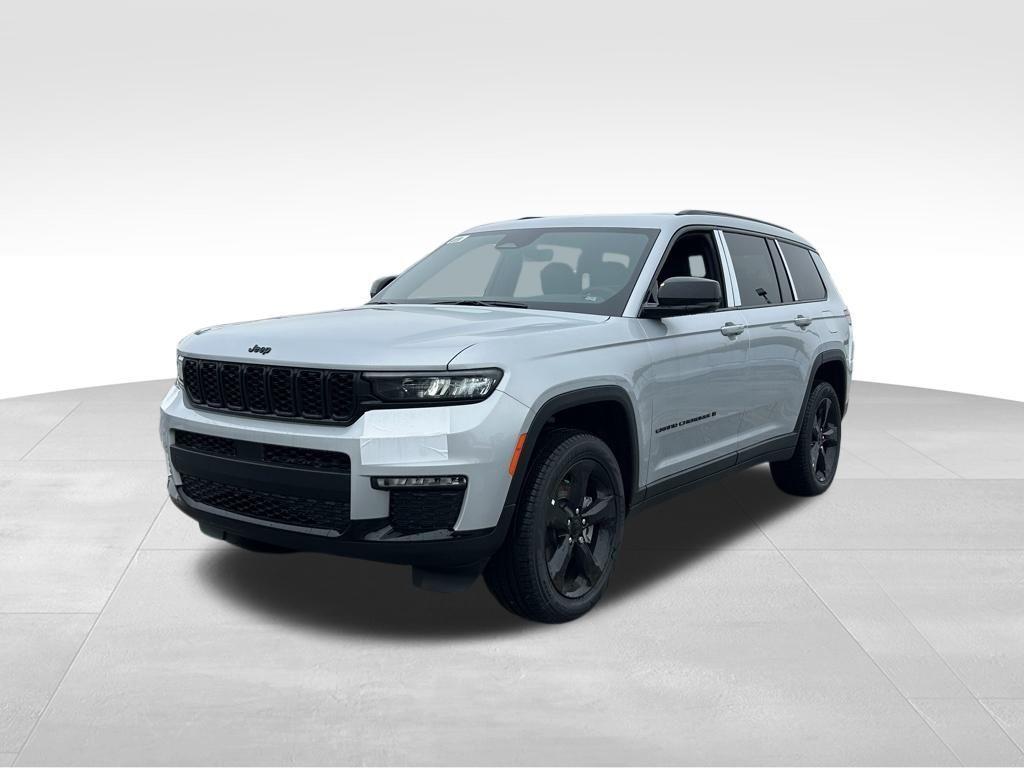 new 2025 Jeep Grand Cherokee car, priced at $44,500