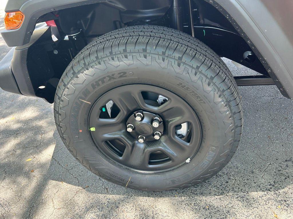 new 2025 Jeep Wrangler car, priced at $34,002