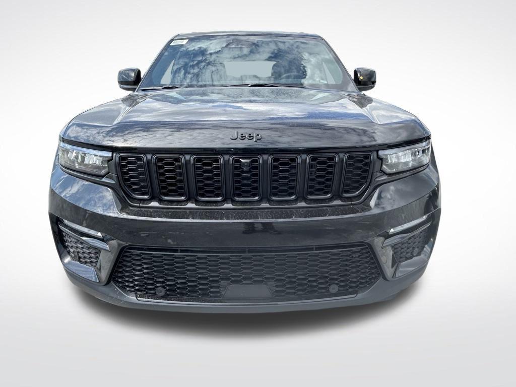 new 2025 Jeep Grand Cherokee car, priced at $44,500