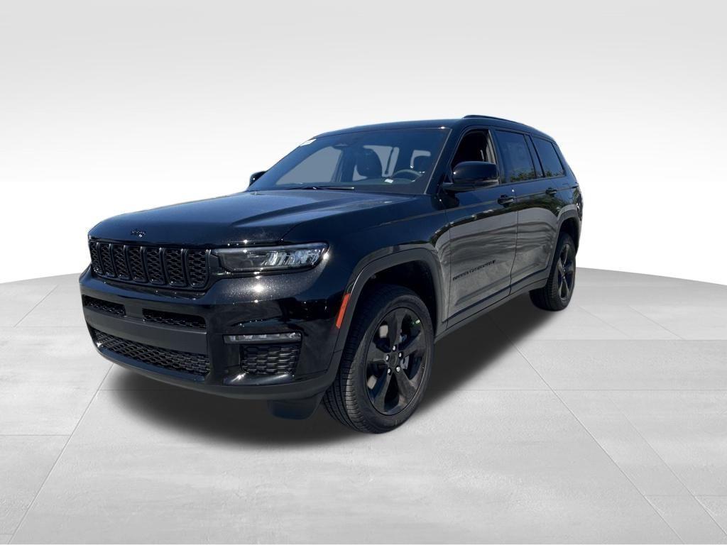 new 2025 Jeep Grand Cherokee L car, priced at $39,456