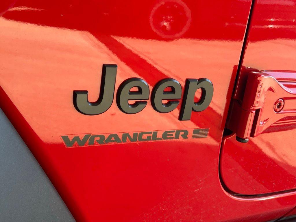 new 2025 Jeep Wrangler car, priced at $44,028