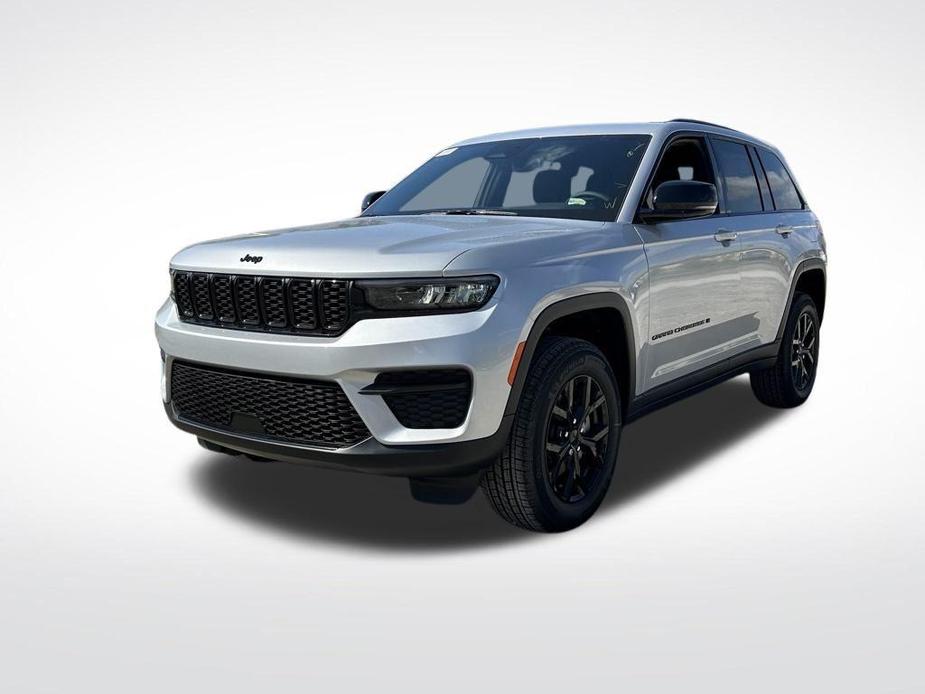 new 2024 Jeep Grand Cherokee car, priced at $35,684