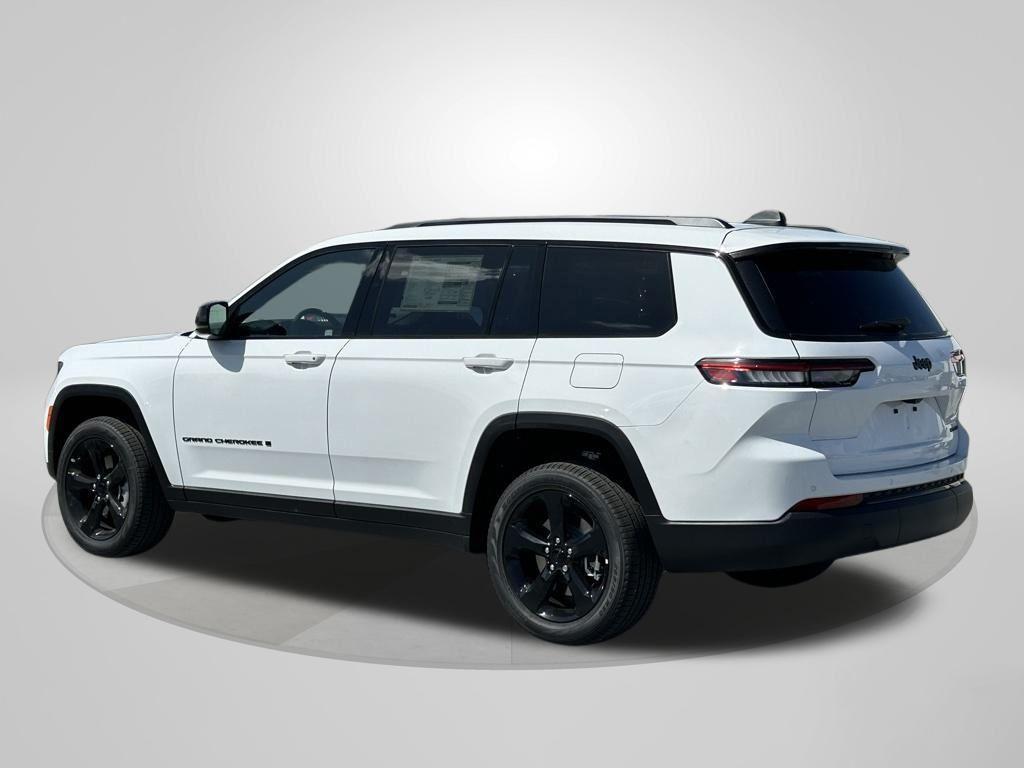 new 2025 Jeep Grand Cherokee L car, priced at $39,960