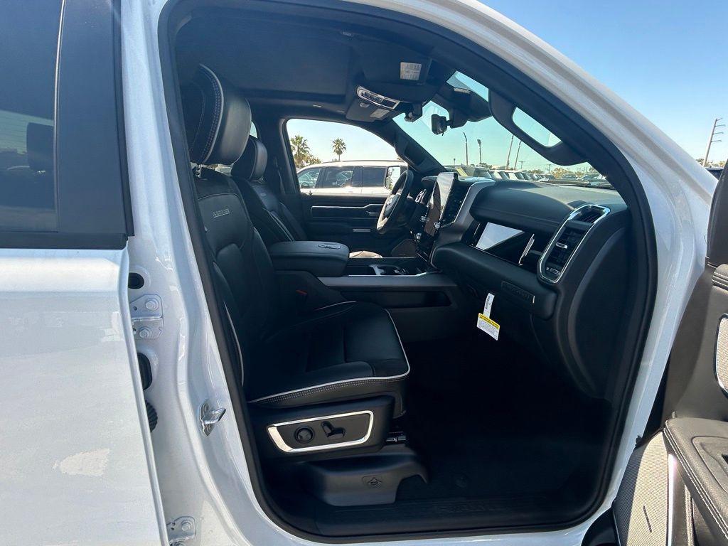 new 2025 Ram 1500 car, priced at $57,552
