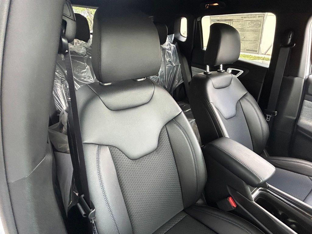new 2025 Jeep Compass car, priced at $24,102