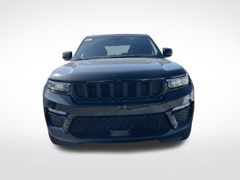 new 2025 Jeep Grand Cherokee car, priced at $44,500