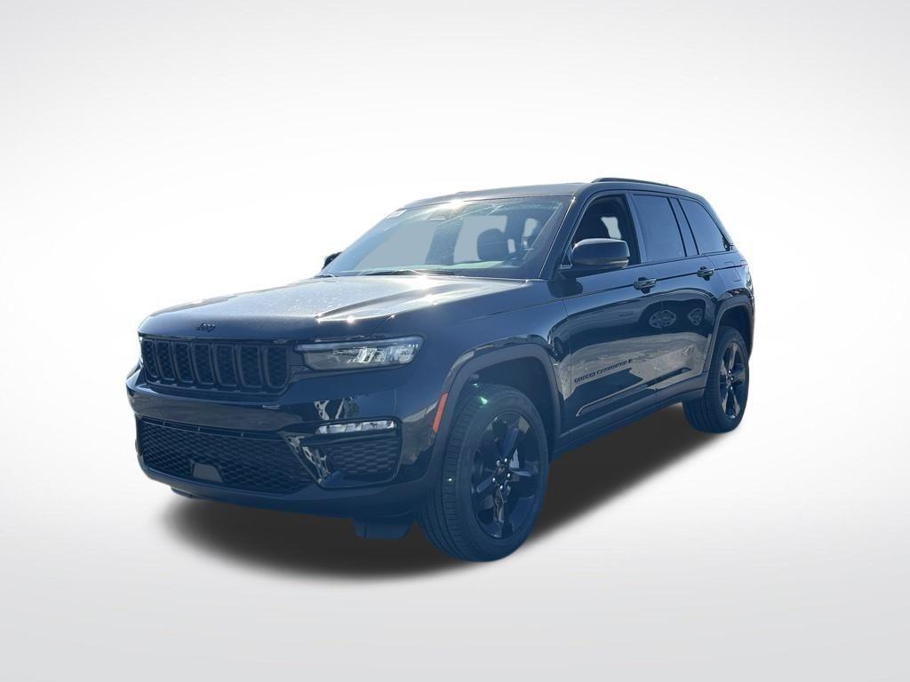 new 2025 Jeep Grand Cherokee car, priced at $44,500