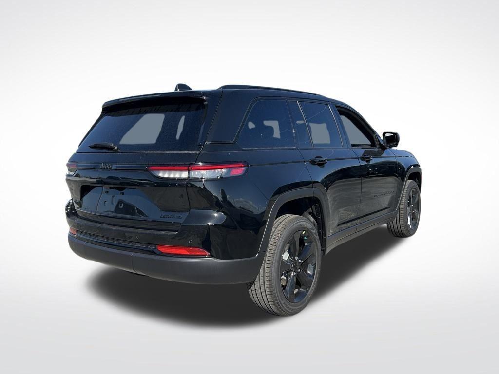 new 2025 Jeep Grand Cherokee car, priced at $44,500