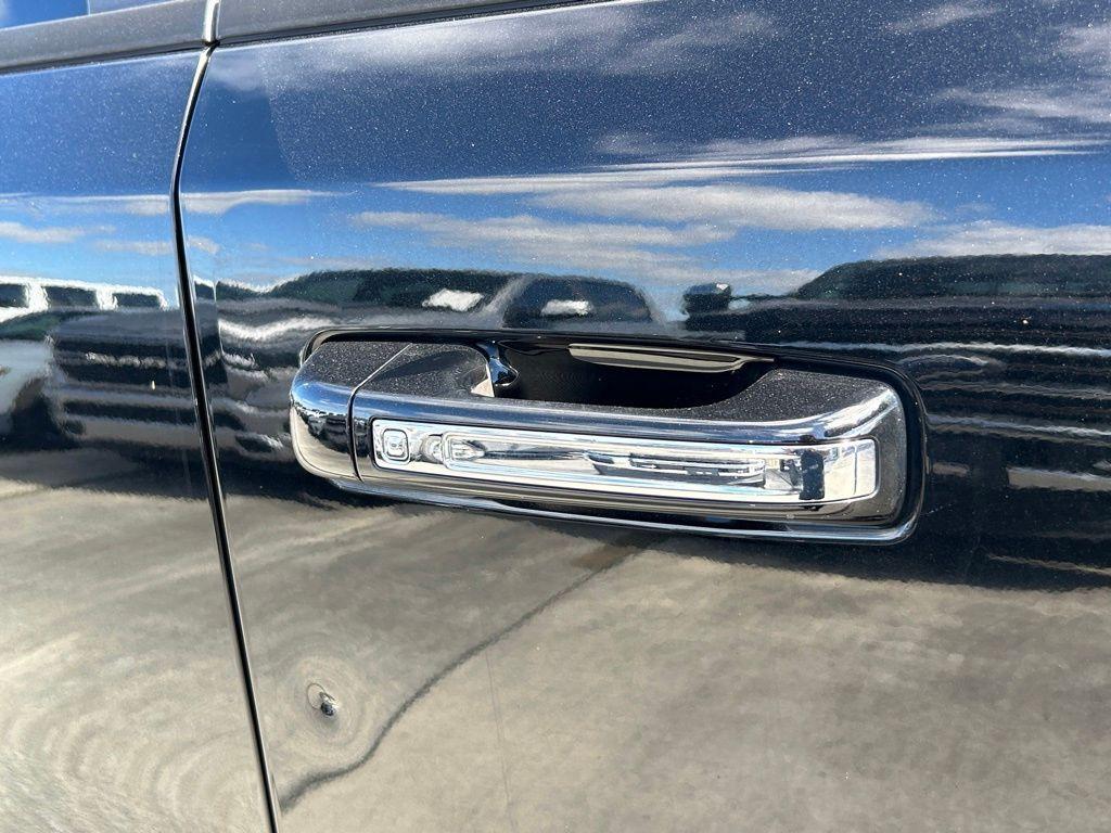 used 2020 Ram 1500 car, priced at $31,121