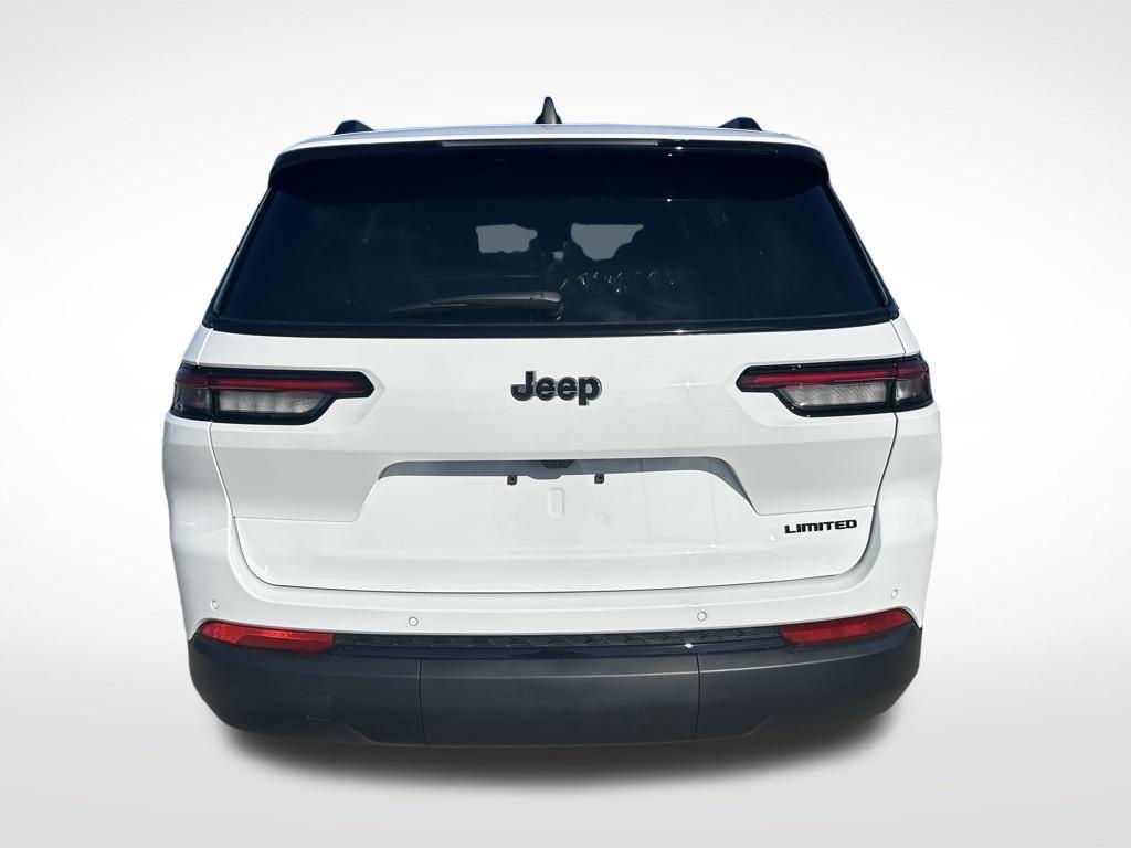 new 2025 Jeep Grand Cherokee L car, priced at $42,074