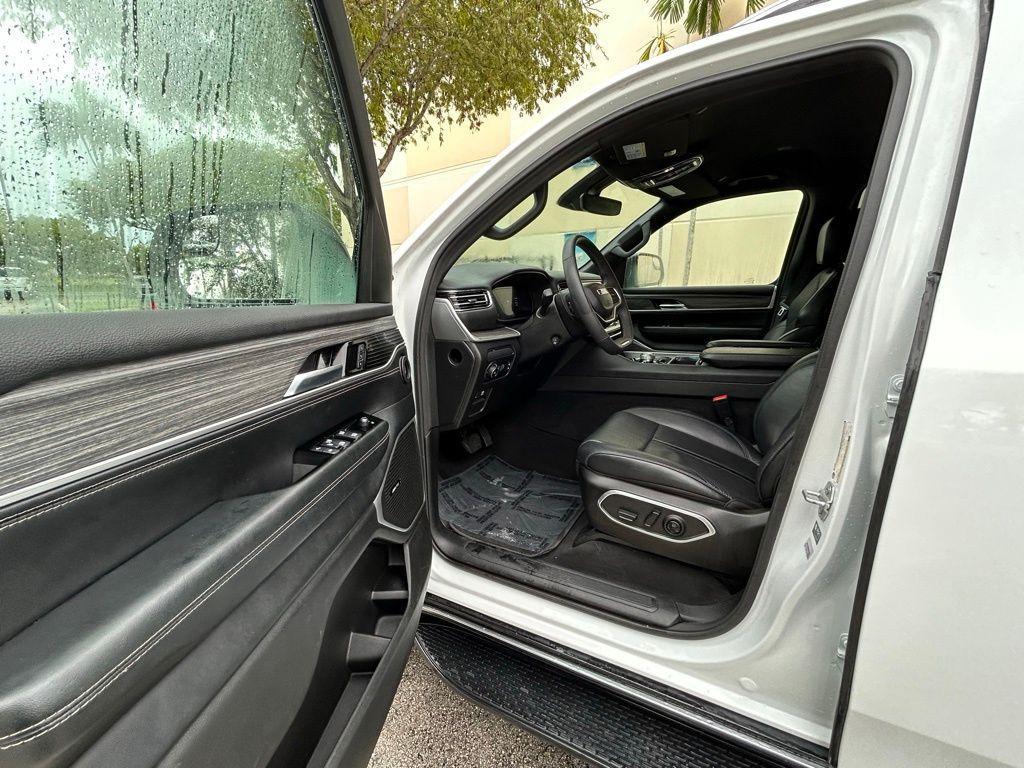 used 2024 Jeep Wagoneer car, priced at $39,961