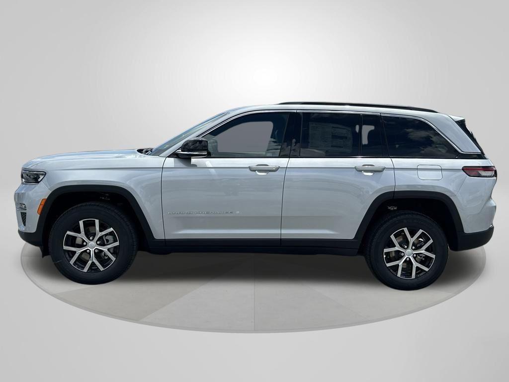 new 2025 Jeep Grand Cherokee car, priced at $31,190