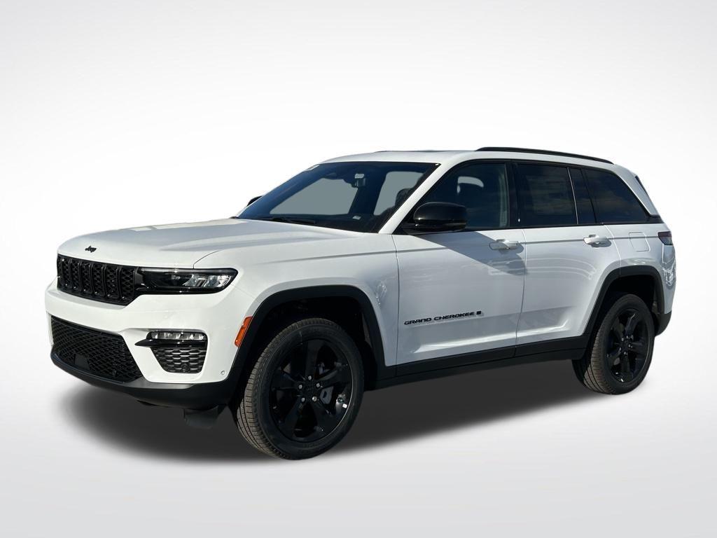 new 2025 Jeep Grand Cherokee car, priced at $43,982