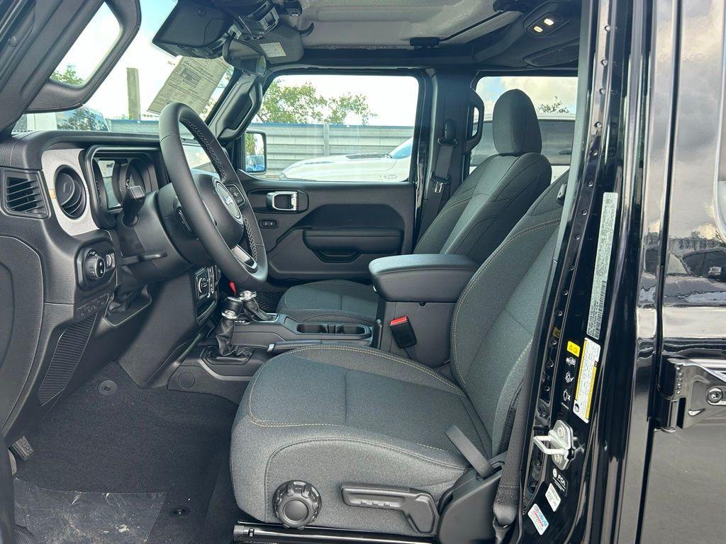 new 2025 Jeep Gladiator car, priced at $40,788
