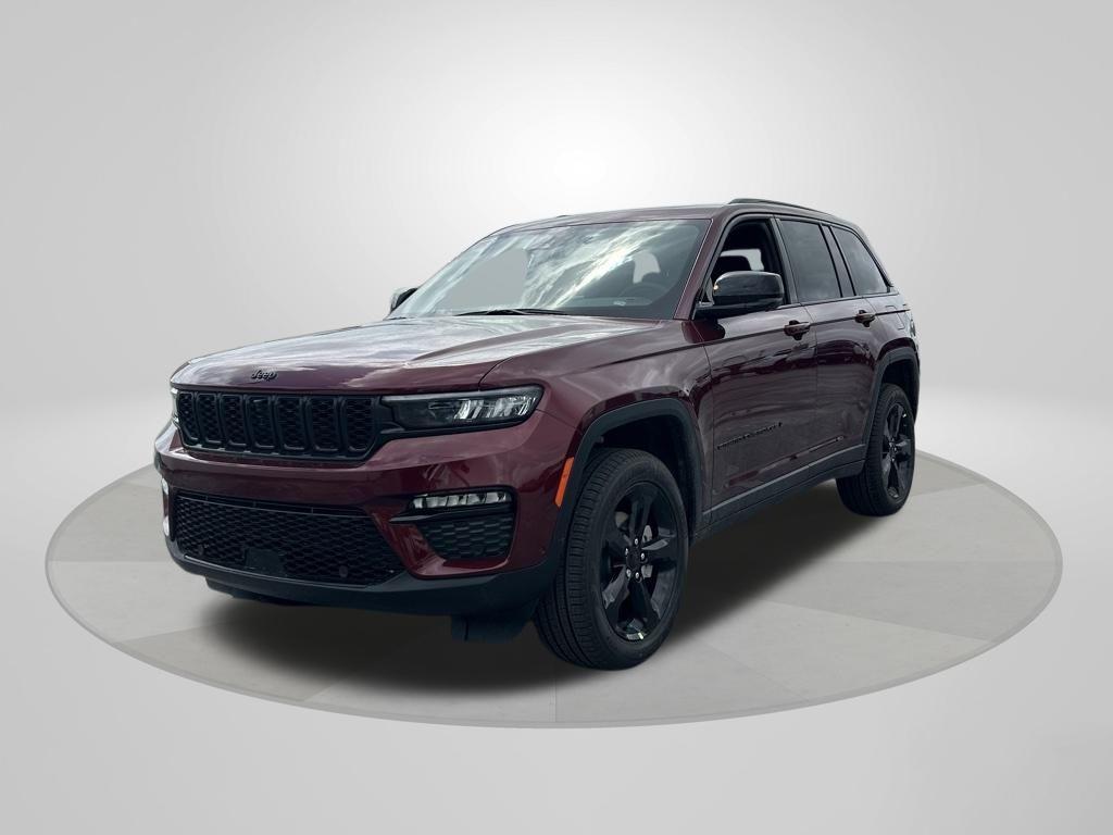 new 2025 Jeep Grand Cherokee car, priced at $47,000