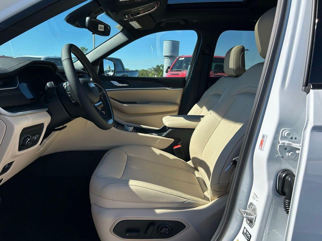 new 2025 Jeep Grand Cherokee L car, priced at $44,349