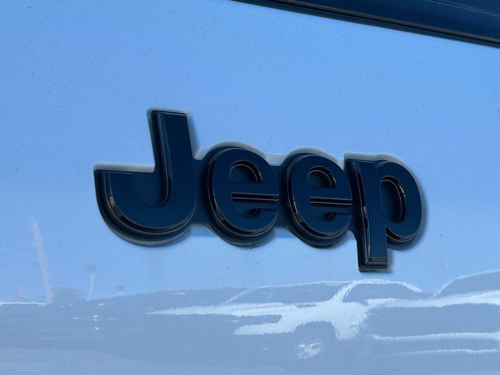 new 2025 Jeep Grand Cherokee L car, priced at $44,349