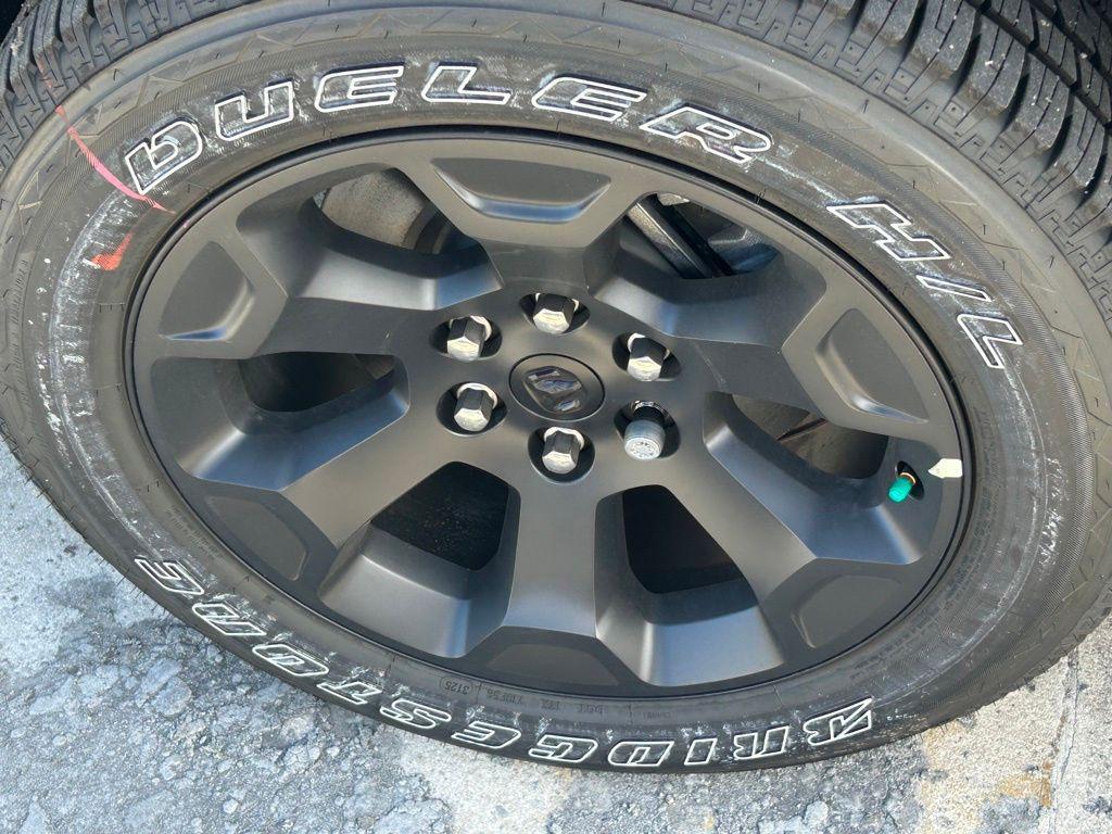 new 2025 Ram 1500 car, priced at $50,952