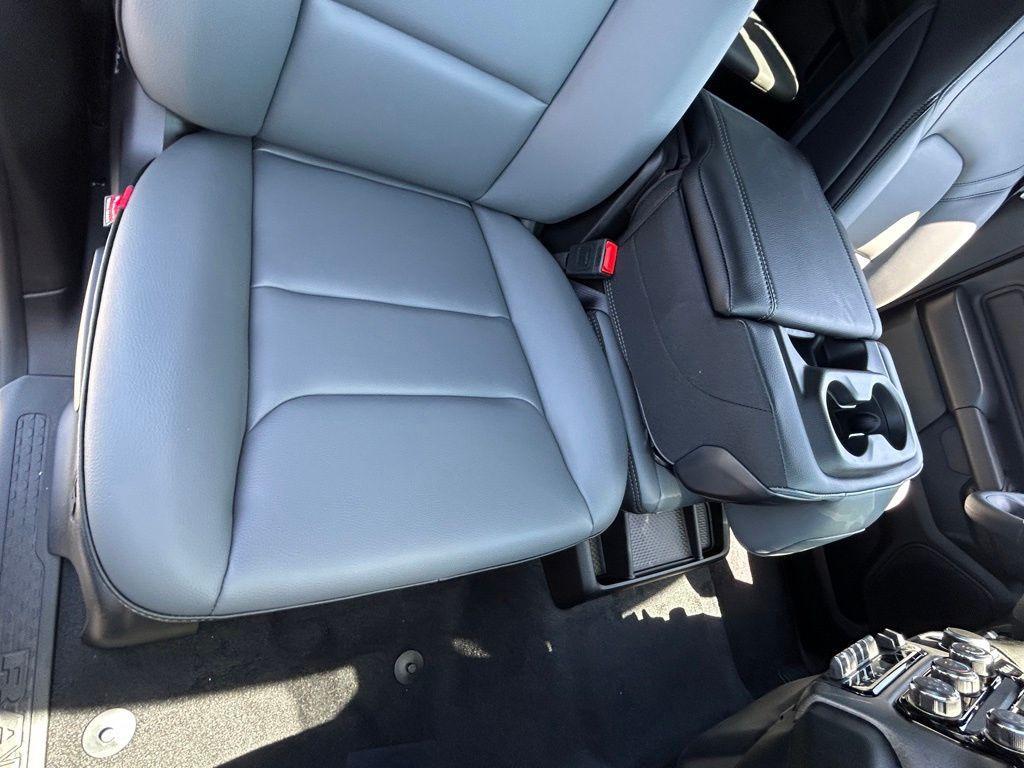 new 2025 Ram 1500 car, priced at $34,293