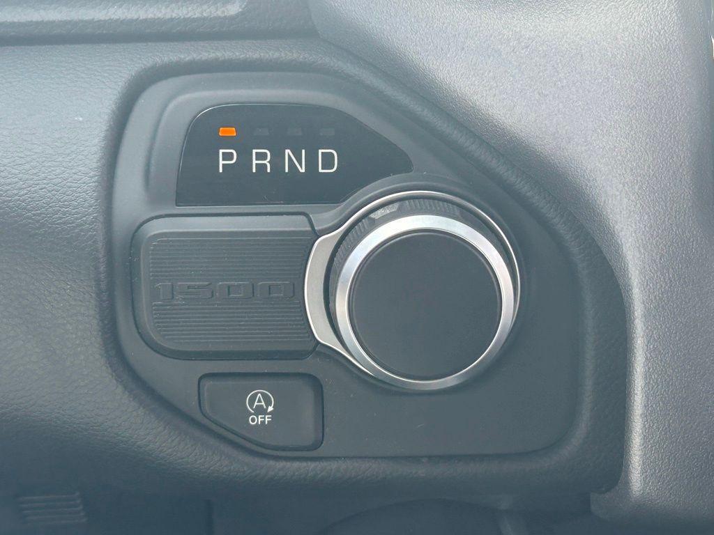 new 2025 Ram 1500 car, priced at $34,293