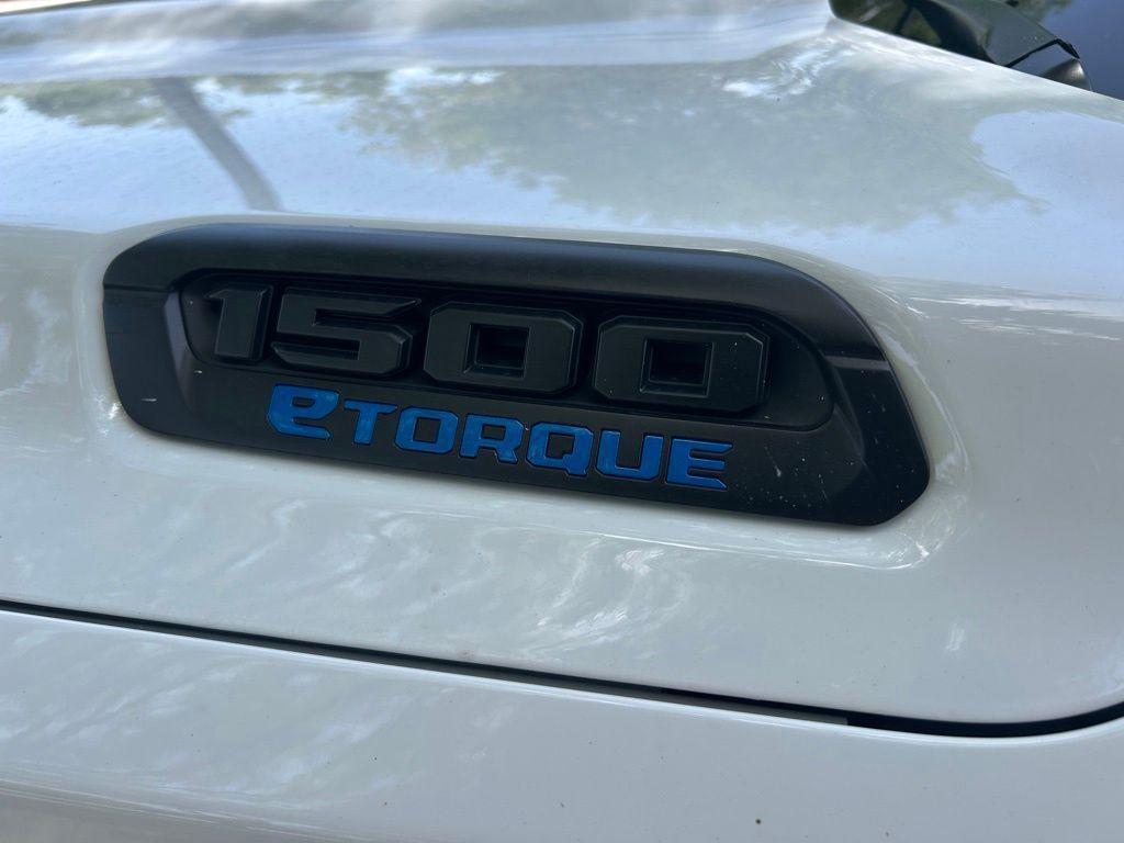 new 2025 Ram 1500 car, priced at $33,668