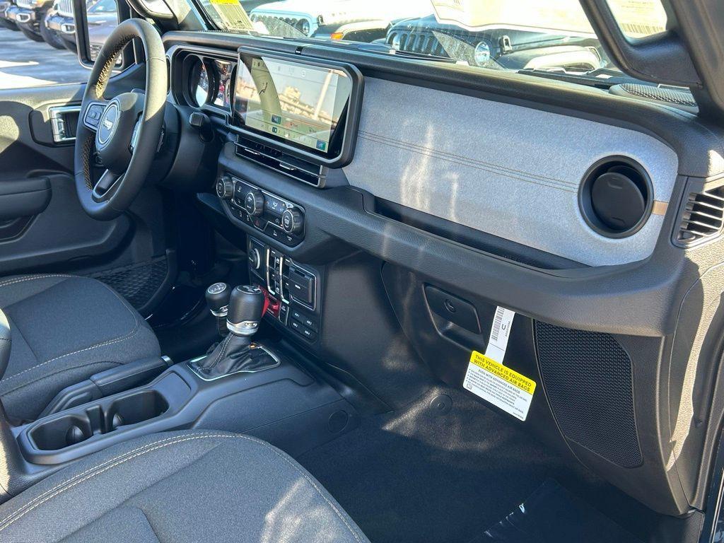 new 2025 Jeep Wrangler car, priced at $42,153