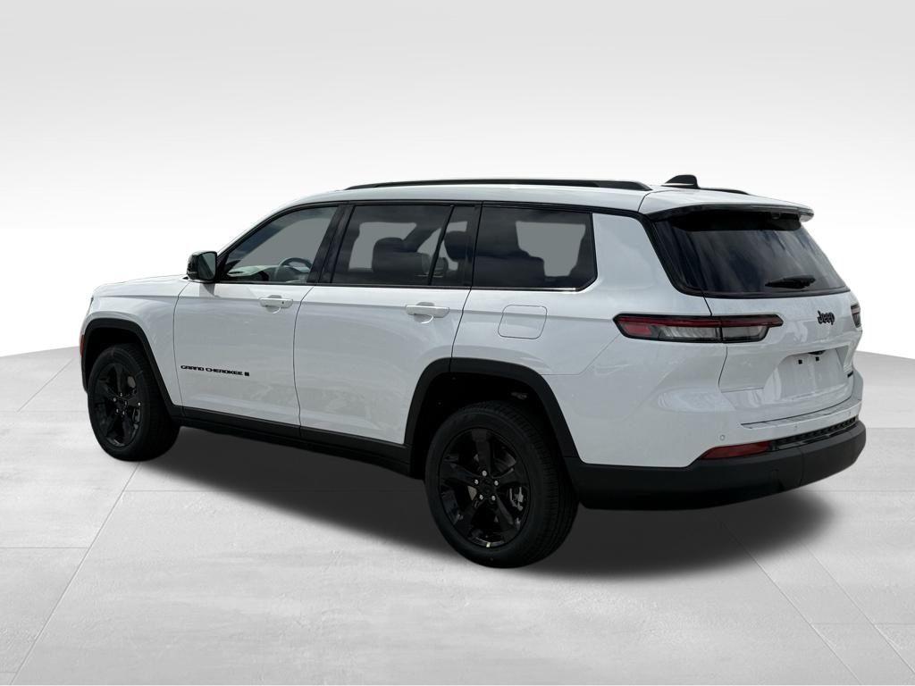new 2025 Jeep Grand Cherokee L car, priced at $43,558
