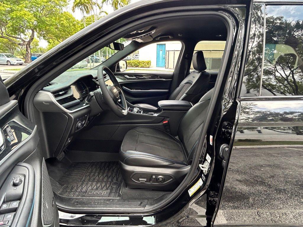 new 2024 Jeep Grand Cherokee 4xe car, priced at $56,181