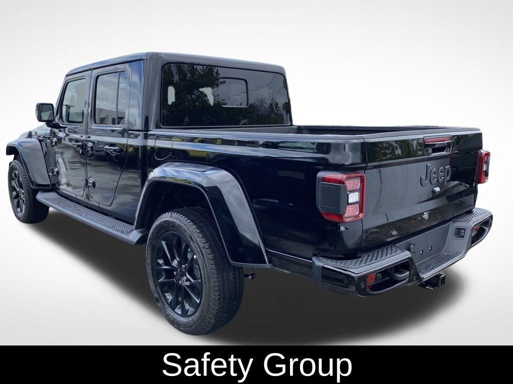 used 2022 Jeep Gladiator car, priced at $43,046