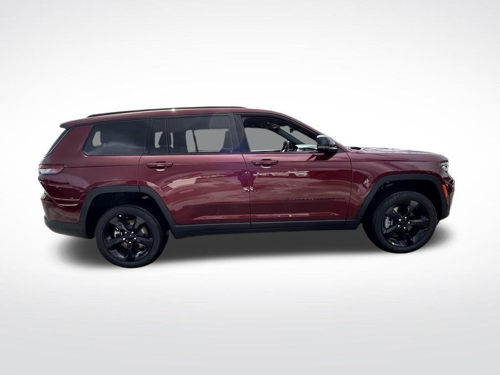 new 2025 Jeep Grand Cherokee L car, priced at $42,587