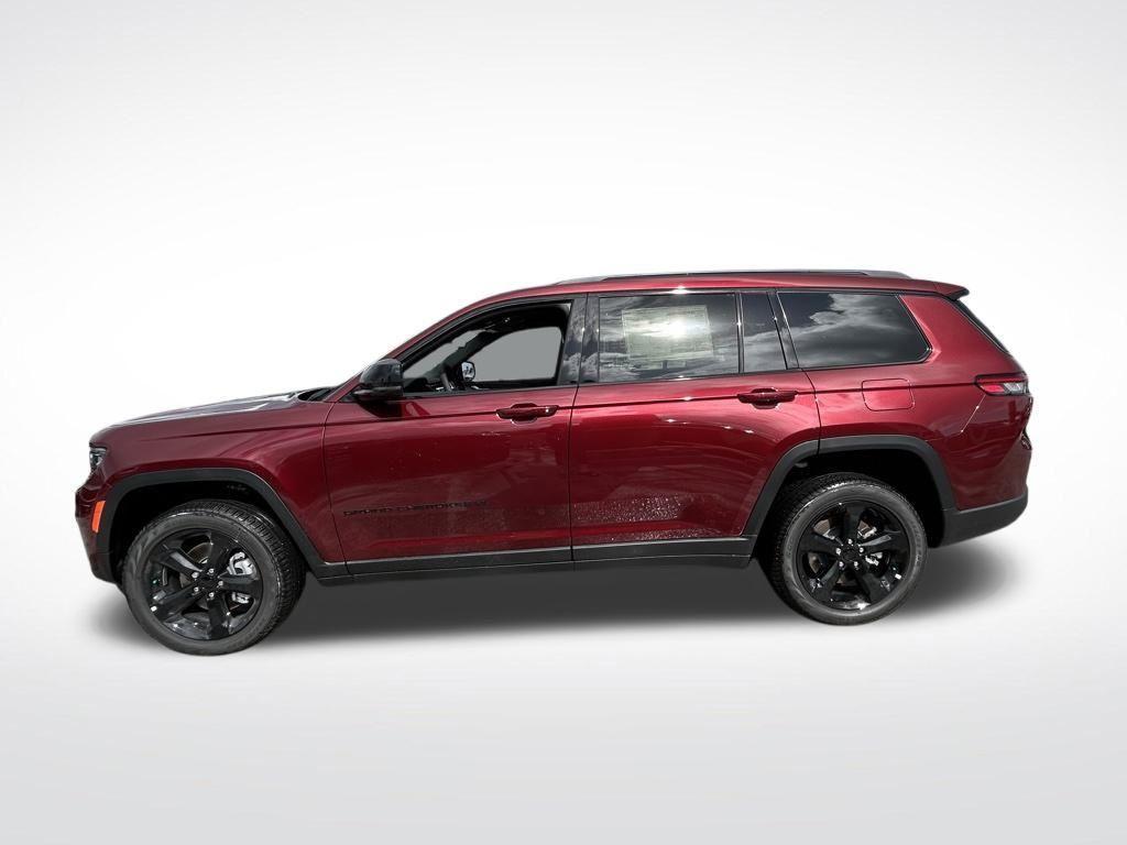 new 2025 Jeep Grand Cherokee L car, priced at $42,587