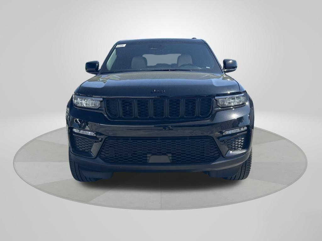 new 2025 Jeep Grand Cherokee car, priced at $47,200