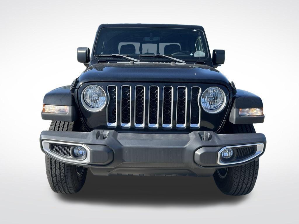 used 2022 Jeep Gladiator car, priced at $37,339