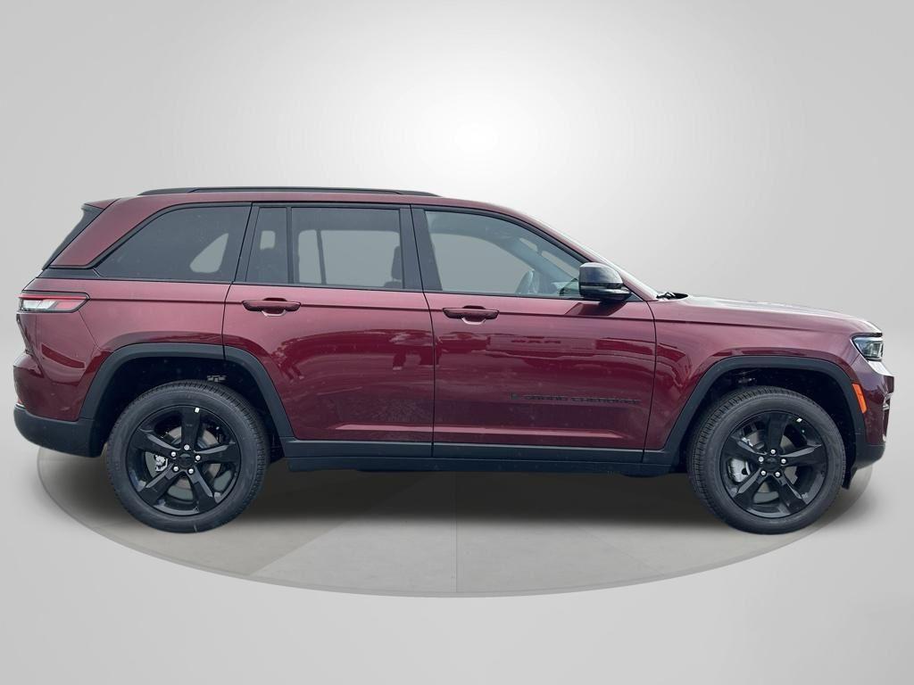 new 2025 Jeep Grand Cherokee car, priced at $37,163
