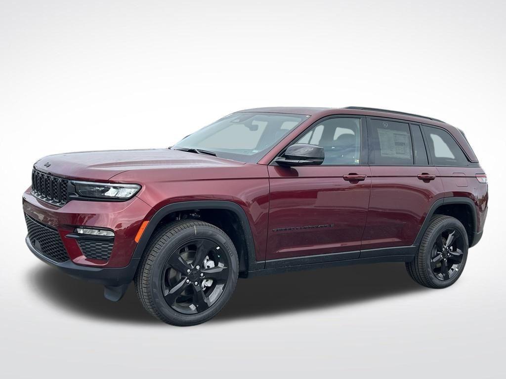 new 2025 Jeep Grand Cherokee car, priced at $42,014