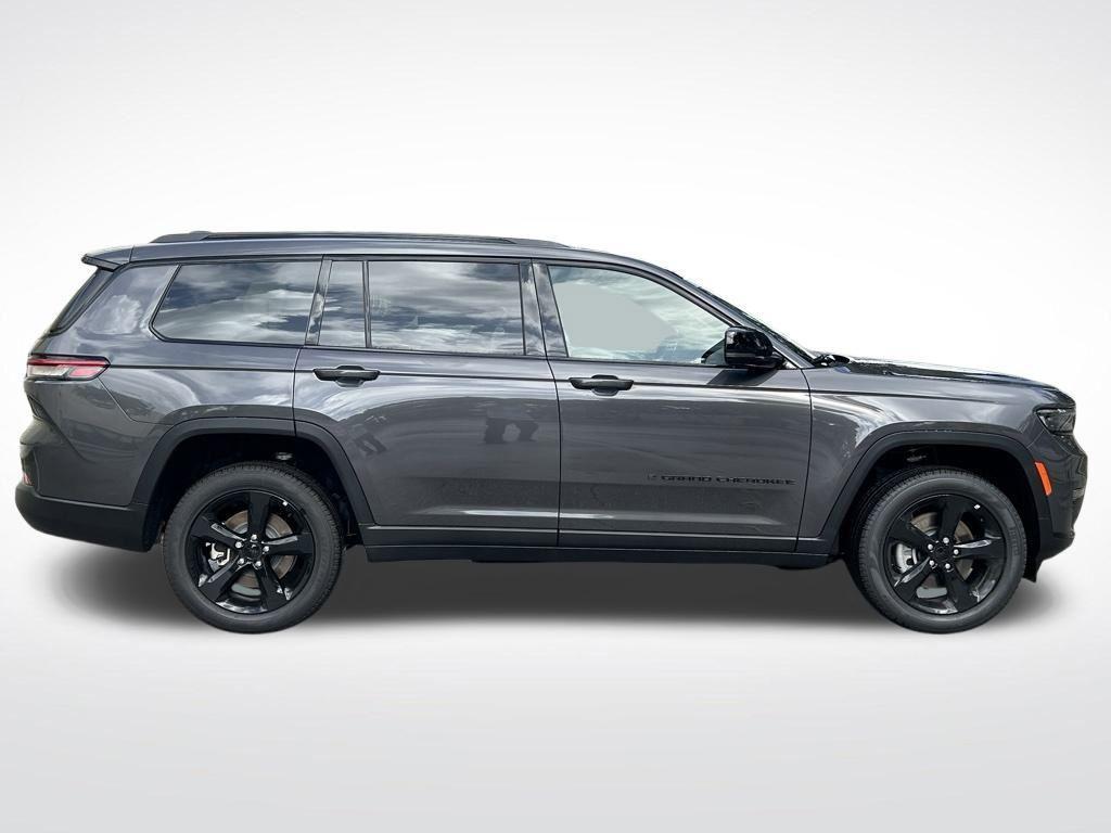 new 2024 Jeep Grand Cherokee L car, priced at $36,771