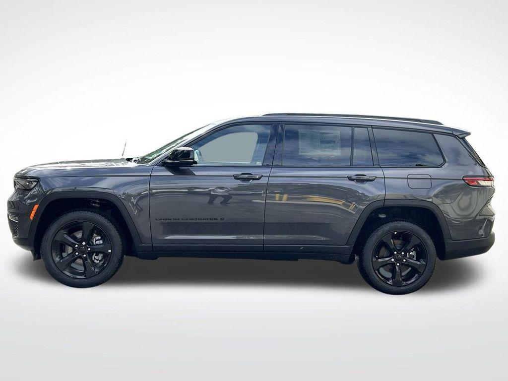 new 2024 Jeep Grand Cherokee L car, priced at $36,771