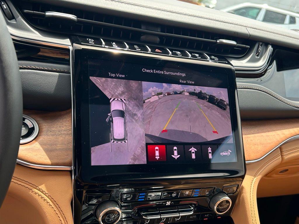 new 2025 Jeep Grand Cherokee car, priced at $55,134