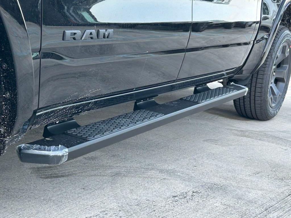 new 2025 Ram 1500 car, priced at $39,341