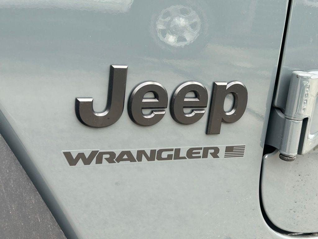 new 2025 Jeep Wrangler car, priced at $49,857