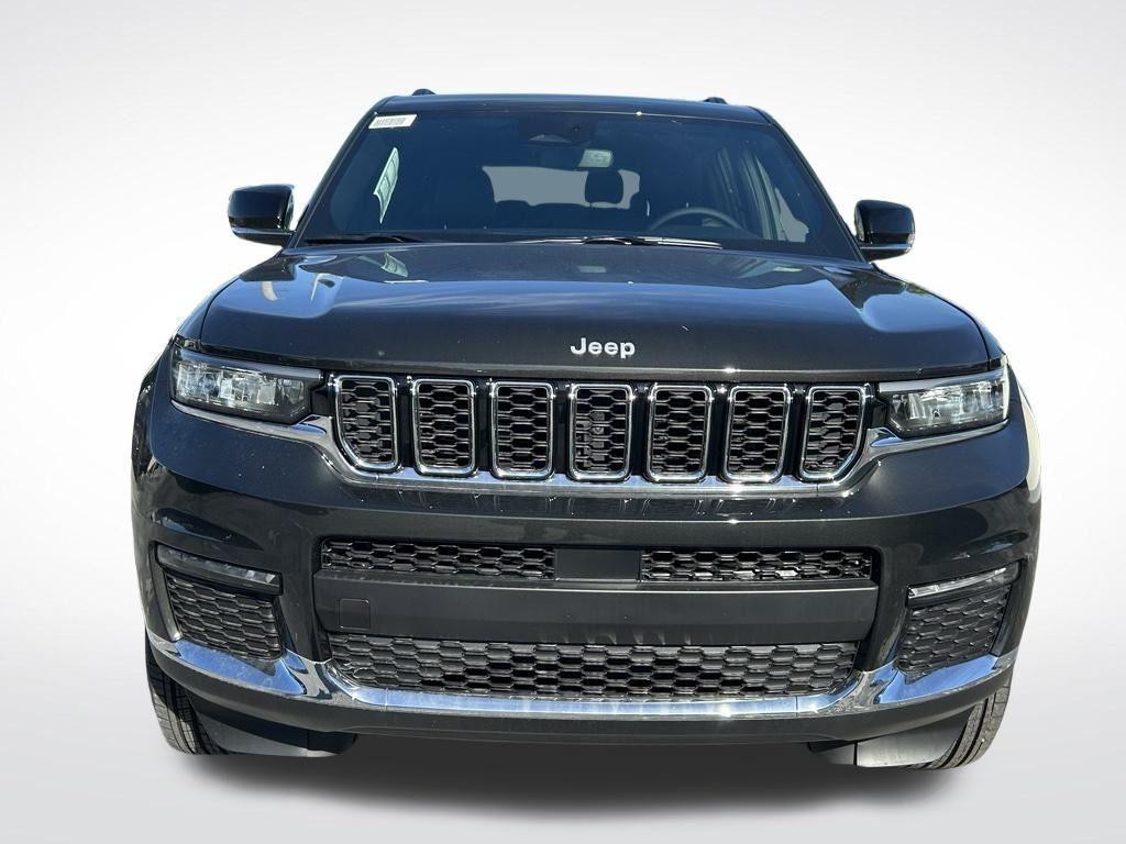 new 2024 Jeep Grand Cherokee L car, priced at $34,098