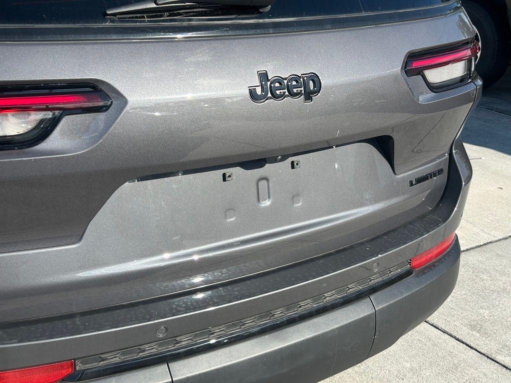 new 2025 Jeep Grand Cherokee L car, priced at $39,601