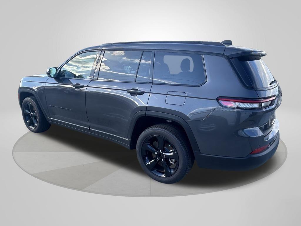 new 2025 Jeep Grand Cherokee L car, priced at $39,601