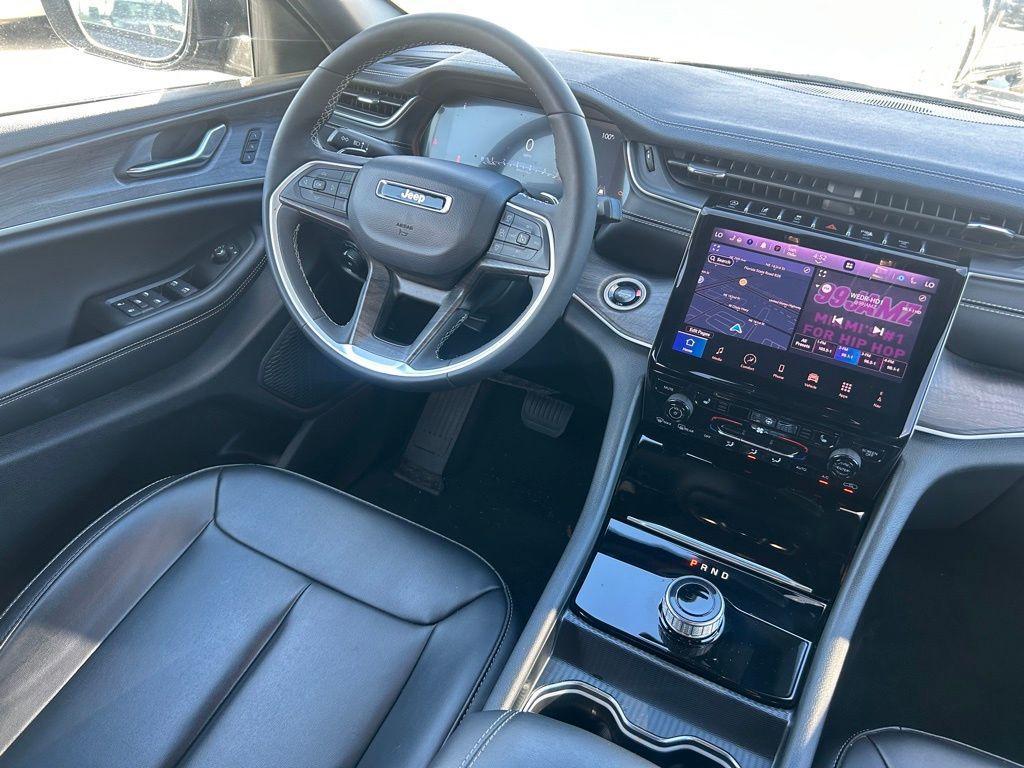 new 2025 Jeep Grand Cherokee L car, priced at $39,601
