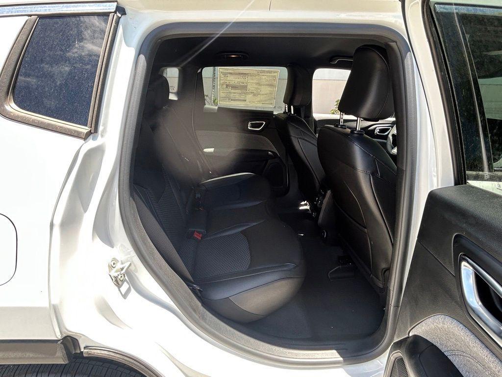 new 2025 Jeep Compass car, priced at $23,572